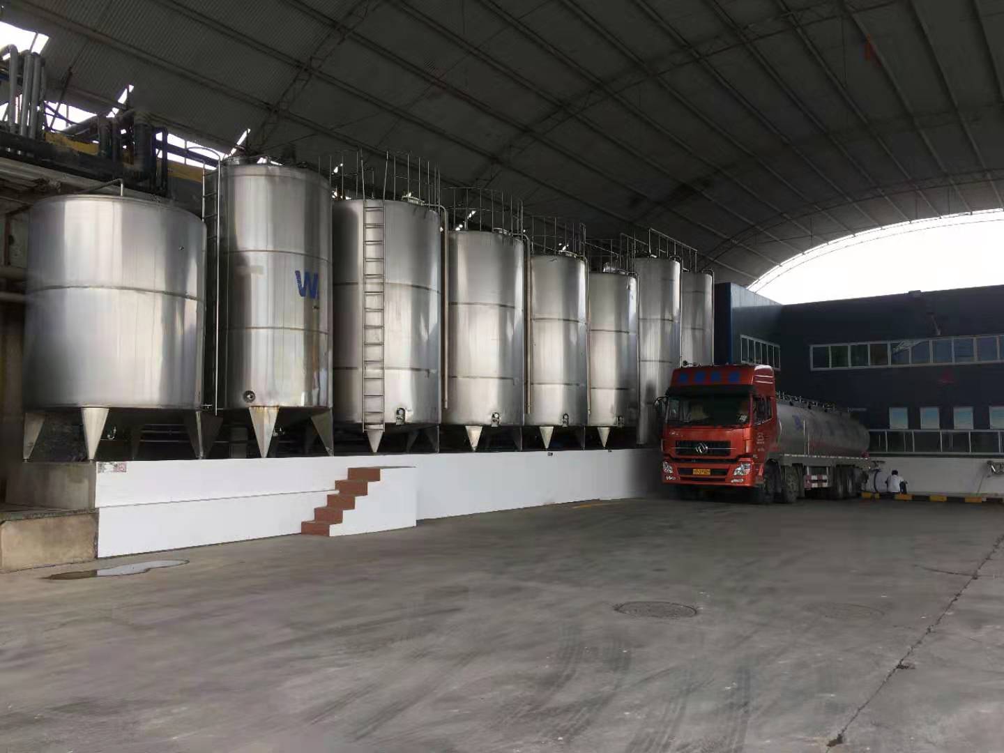 大型户外奶仓(单层)